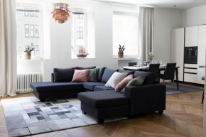 2ndhomes Gorgeous 3BR apartment with Sauna By Opera House